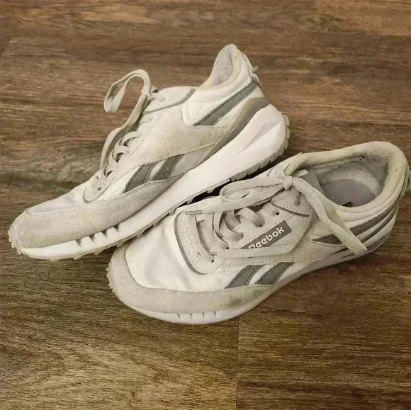 Reebok galaxy 10 ladies size 9 white sneakers - Picture 1 of 6